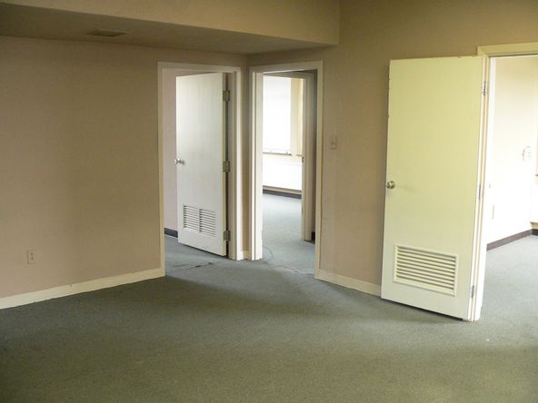 Two-Story Office Building: 111 S 4th St, Danville, KY 40422